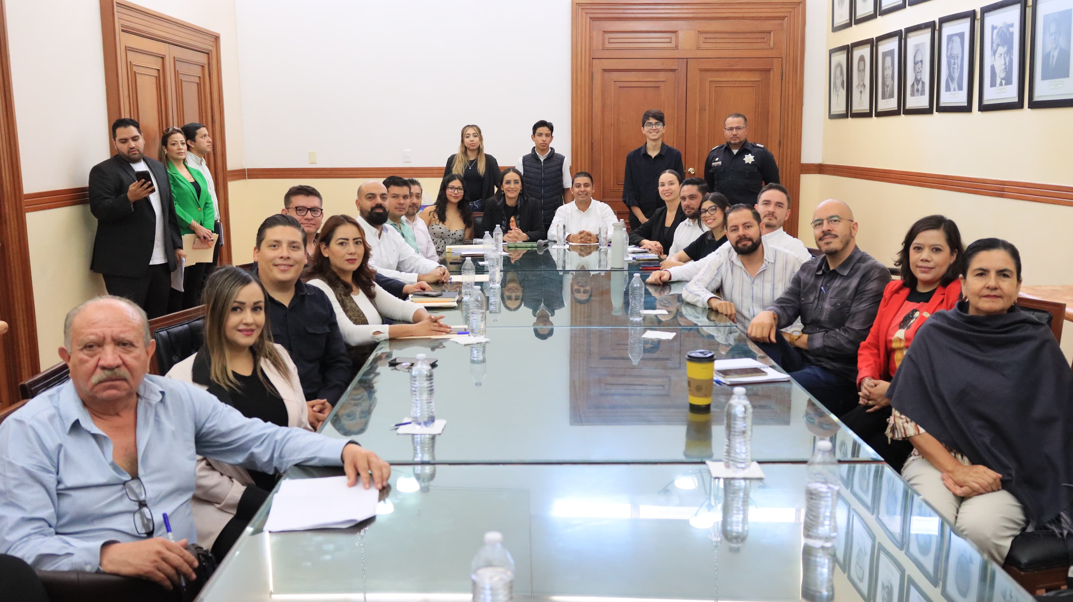 INSTALAN JUNTA DE GOBIERNO DEL INSTITUTO MUNICIPAL DE LA JUVENTUD TLAQUEPAQUE